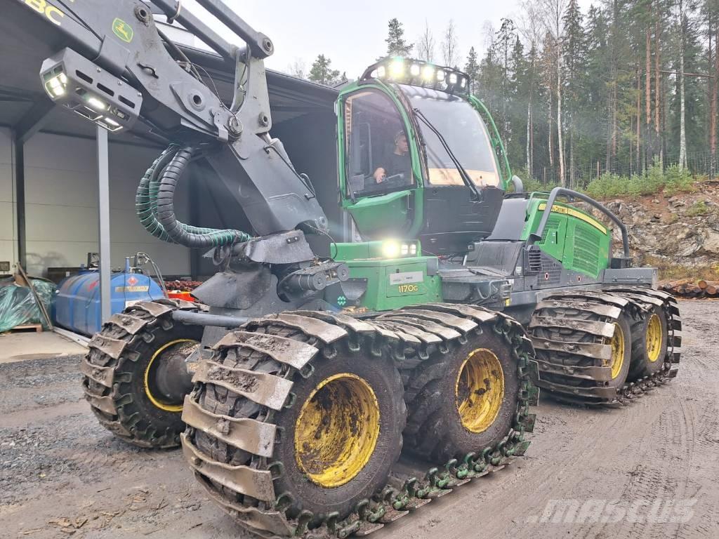 John Deere 1170G Harvester