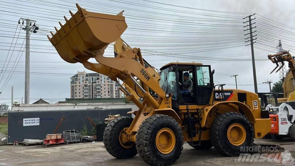 CAT 966 Radlader