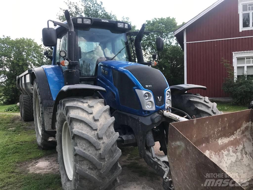 Valtra N163 Traktoren