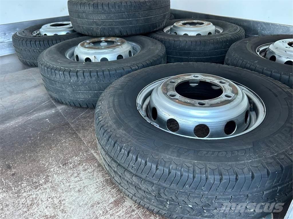 Iveco Daily Lieferwagen