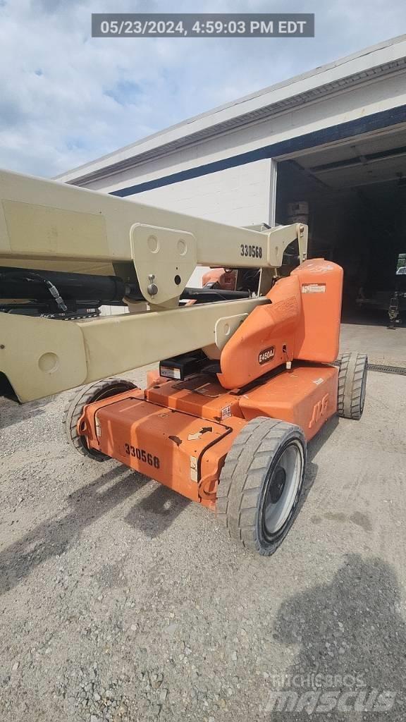 JLG E 450 AJ Gelenkteleskoparbeitsbühnen
