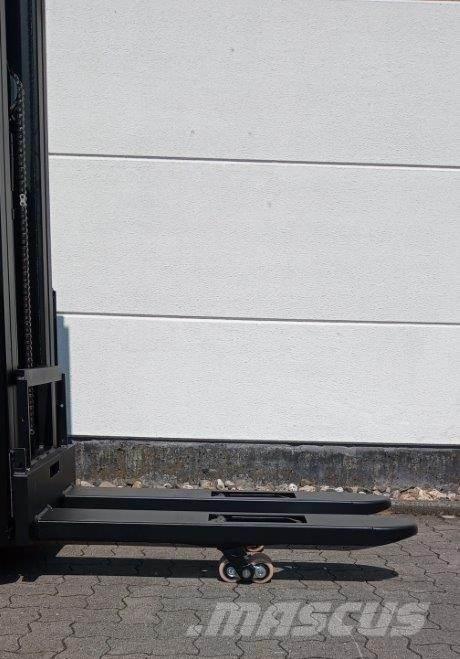 Toyota SWE160L Deichselstapler