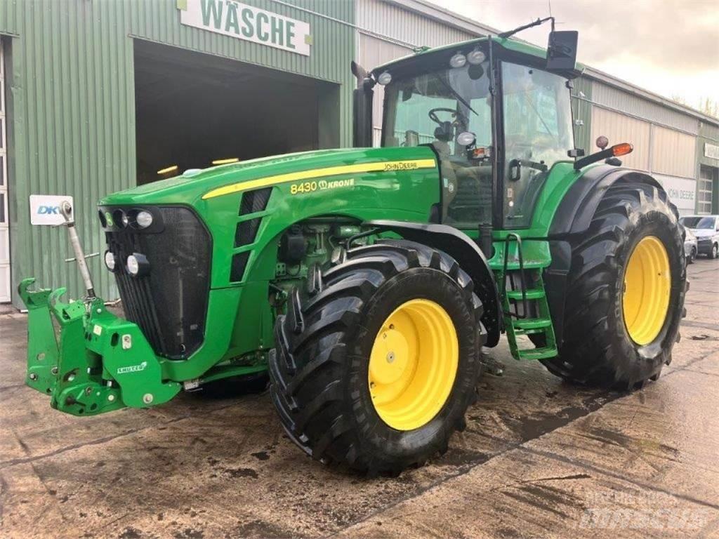 John Deere 8430 Traktoren