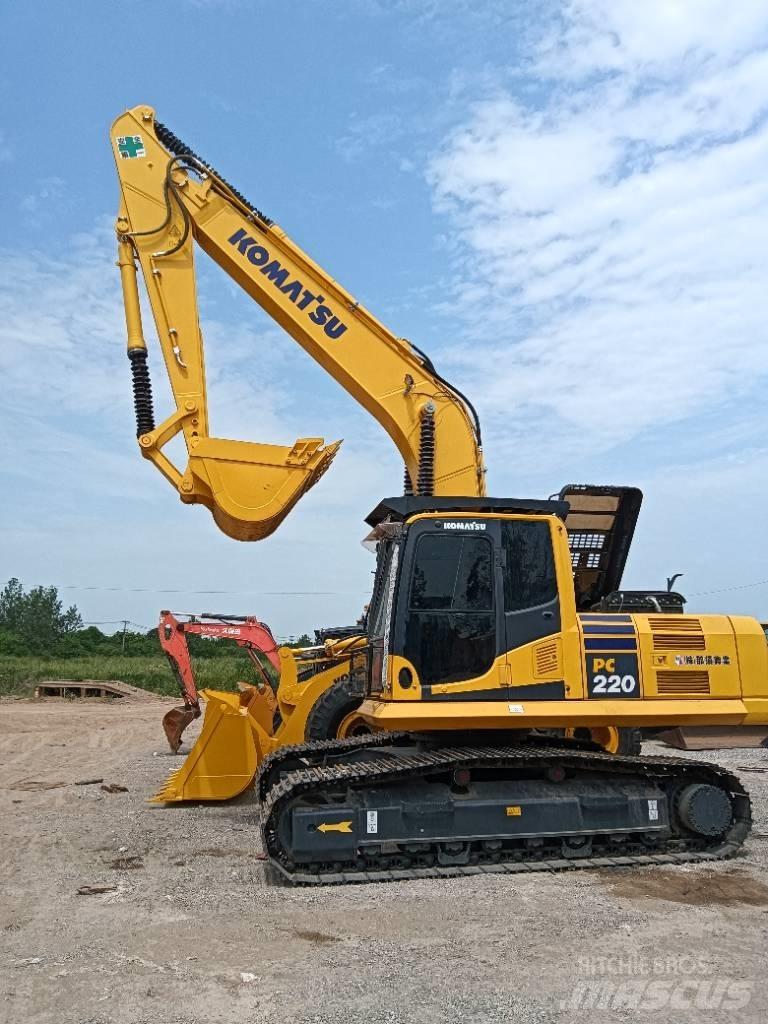 Komatsu PC 220-8 Raupenbagger