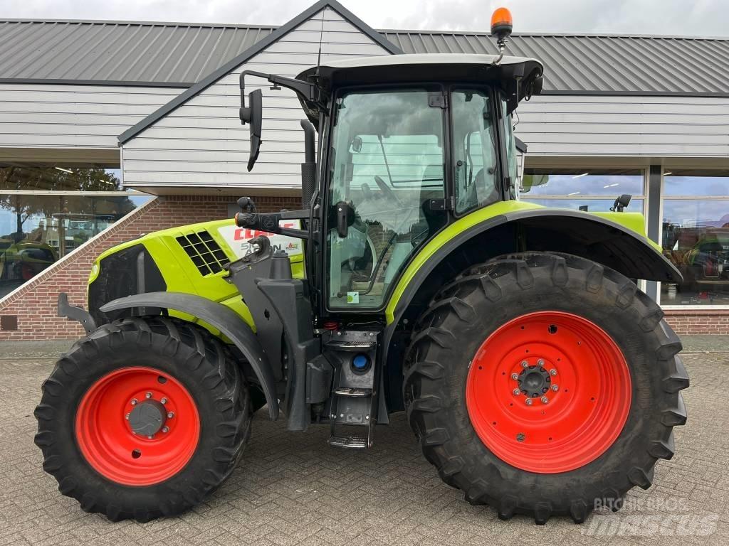 CLAAS Arion 510 Cis Traktoren
