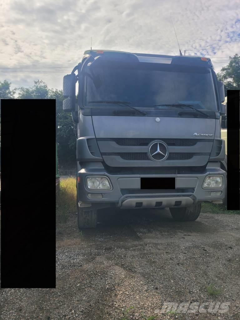 Mercedes-Benz 3848 Minidumper