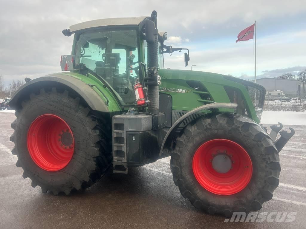 Fendt 824 Vario Traktoren