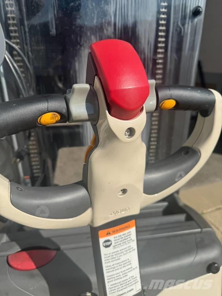 Crown ST3000-25 Elektrostapler