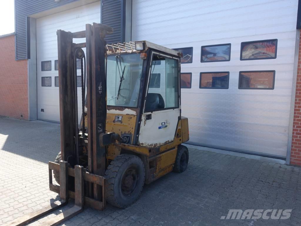TCM FD 25 Z2 Dieselstapler