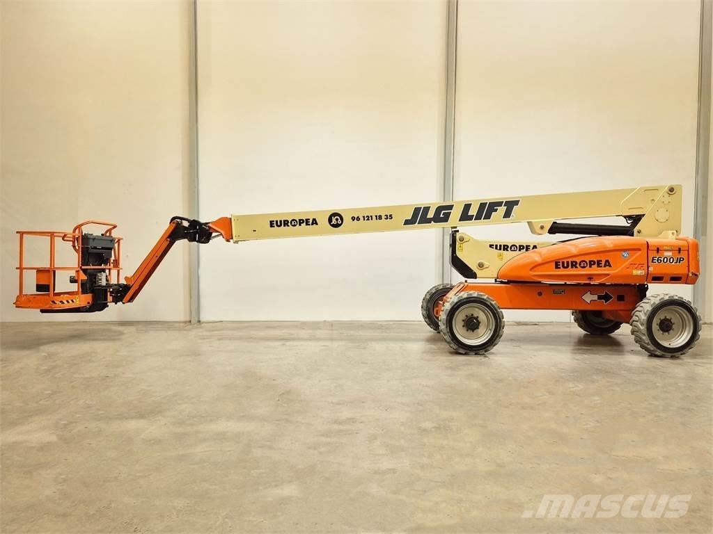JLG E600JP Gelenkteleskoparbeitsbühnen