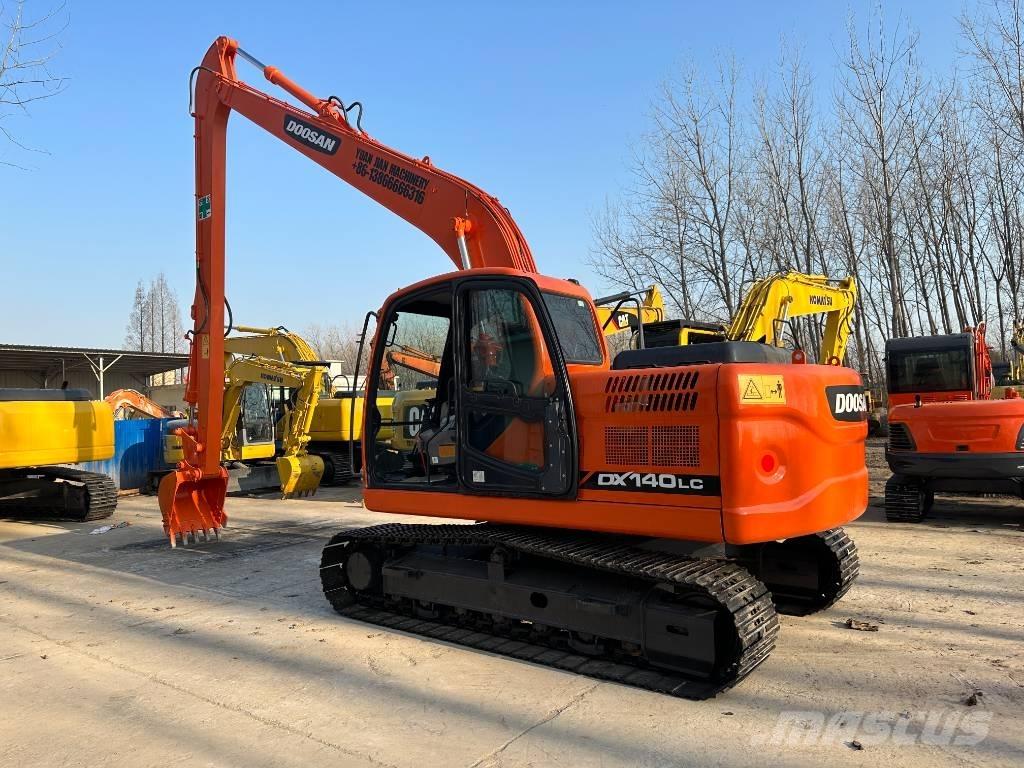 Doosan DX140 Raupenbagger