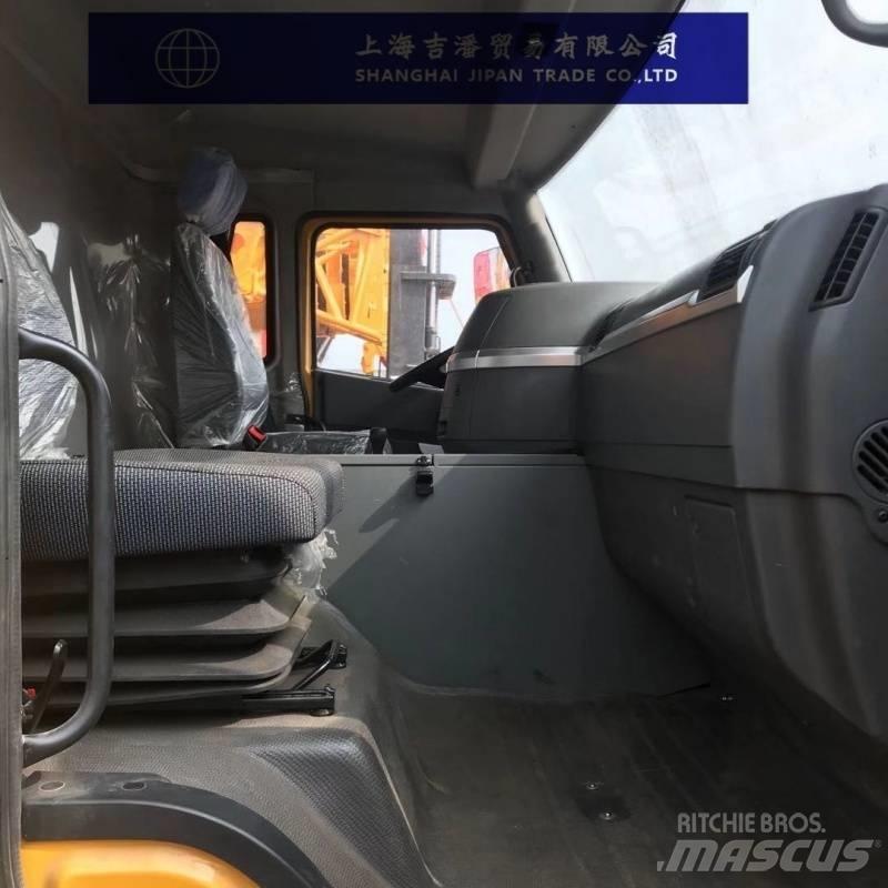 Sany STC1000 All-Terrain-Krane