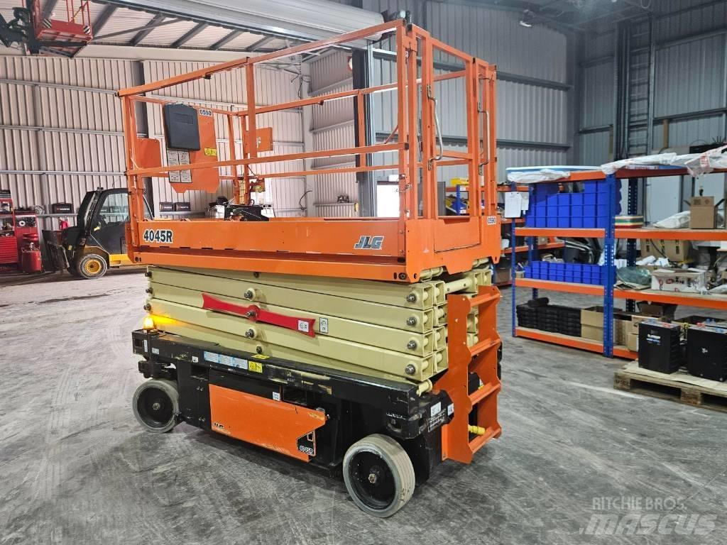 JLG 4045R Scheren-Arbeitsbühnen