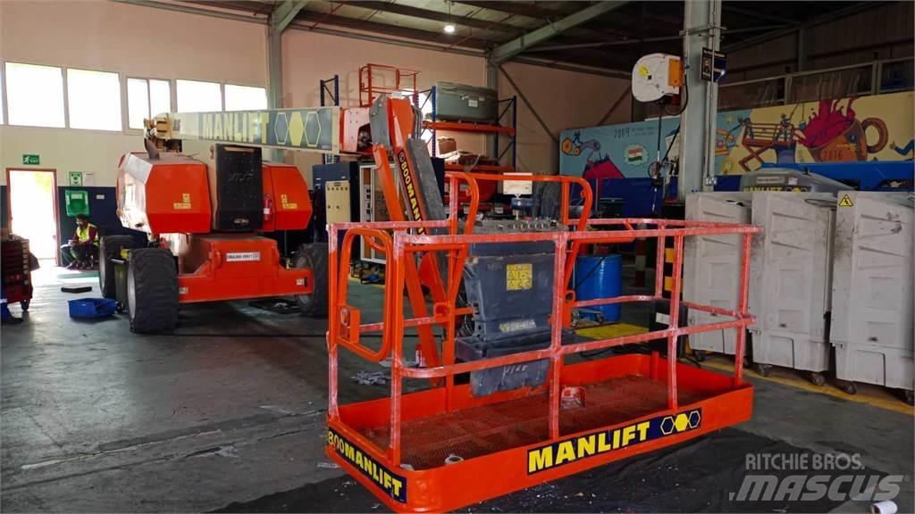 JLG 800AJ Gelenkteleskoparbeitsbühnen