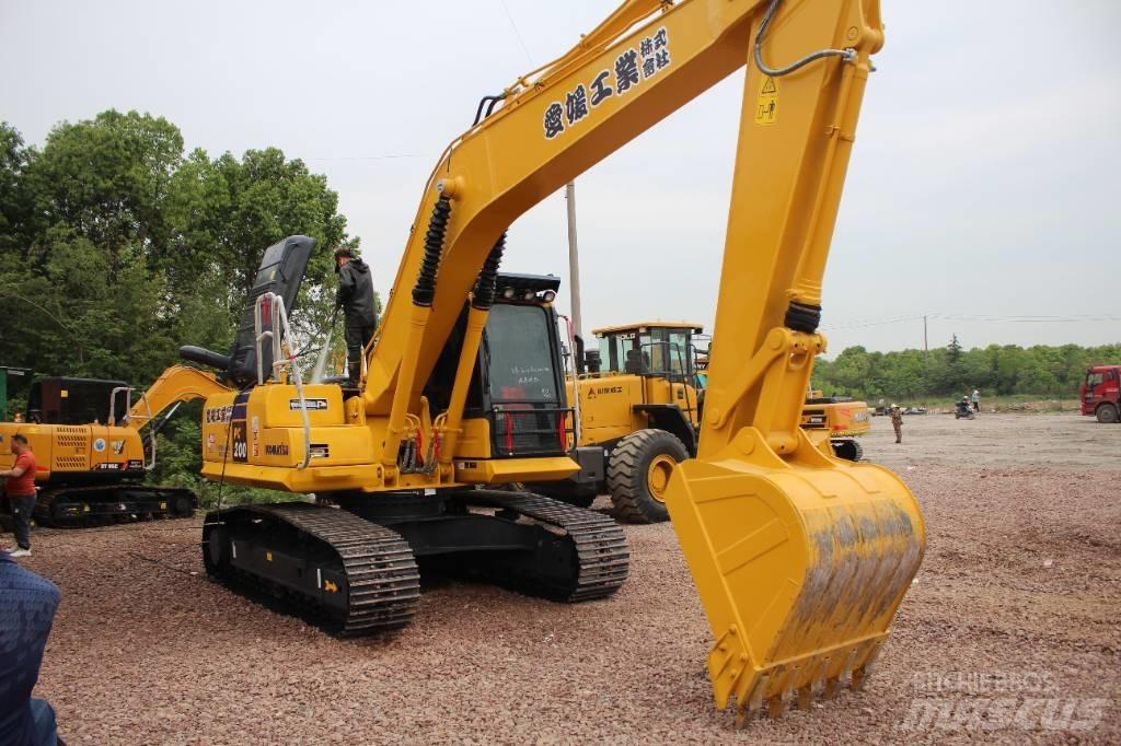 Komatsu PC 200-8 Raupenbagger