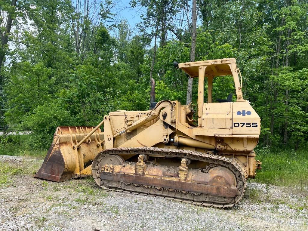 Komatsu D 75 S Laderaupen