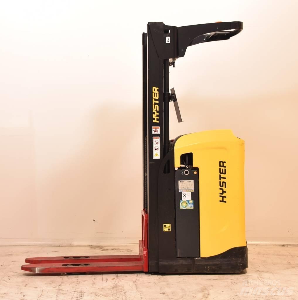 Hyster RS1.6-24 Selbstfahrstapler