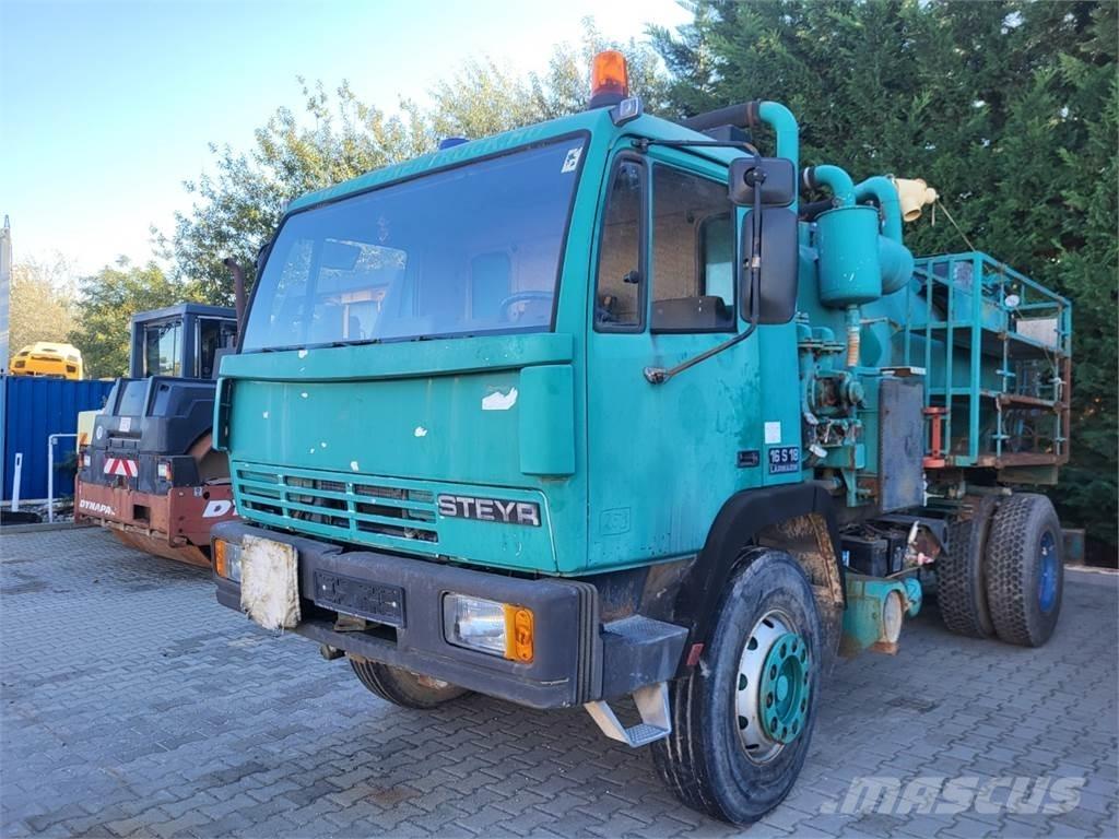 Steyr 16S18 Tankwagen