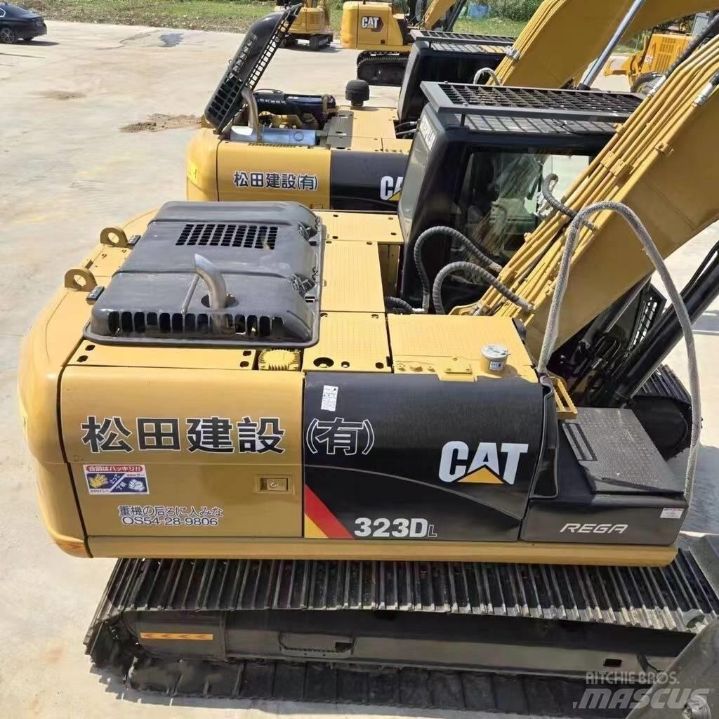 CAT 323 D Raupenbagger