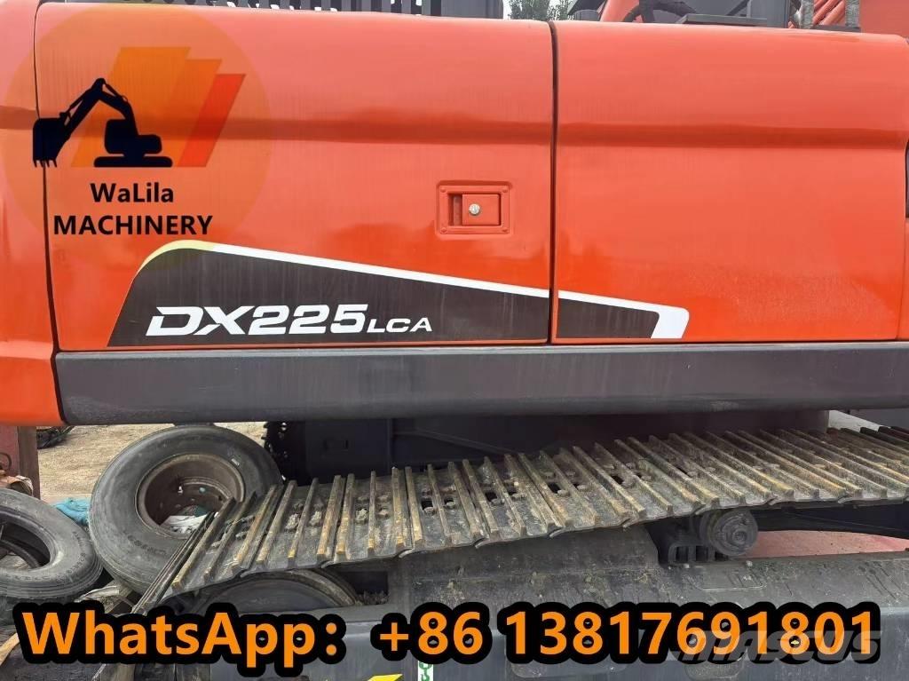Doosan DX 225 Raupenbagger