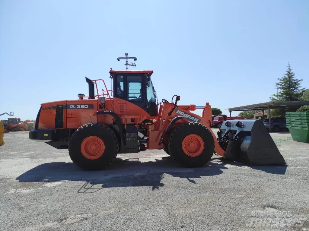 Doosan DL 350-5 Radlader