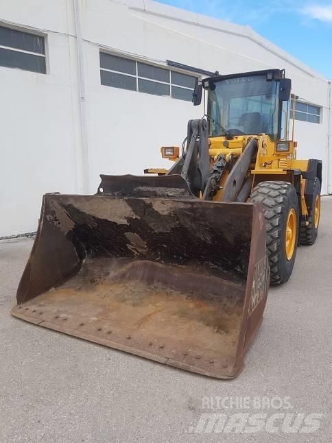 Volvo L90C Radlader