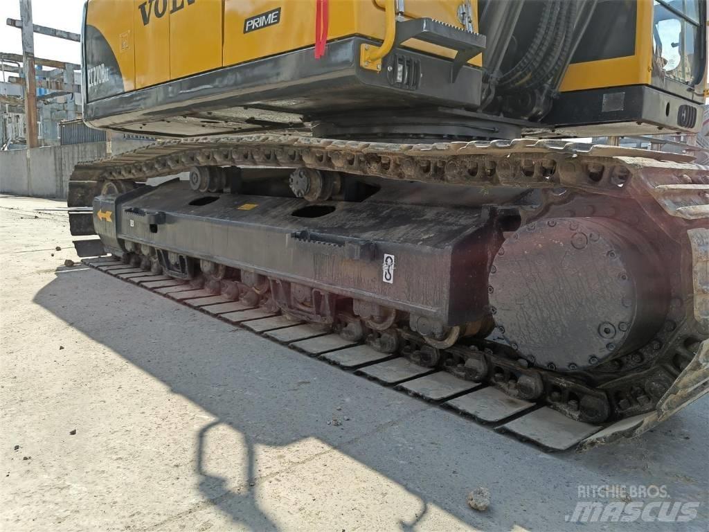 Volvo EC210B Raupenbagger
