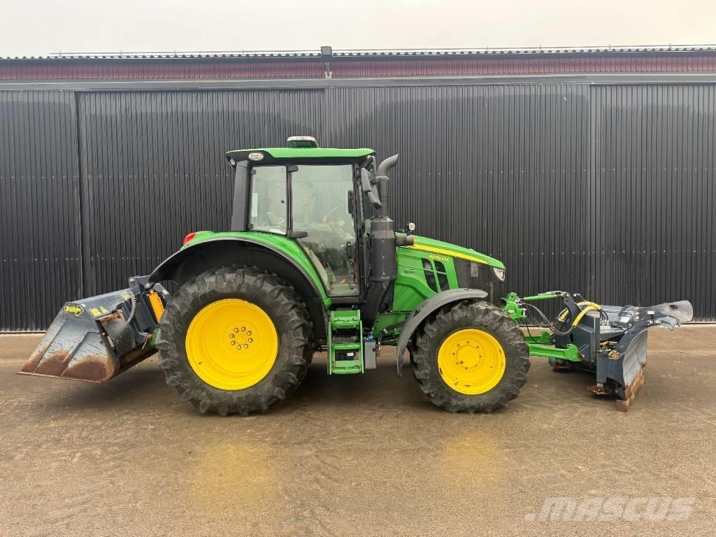 John Deere 6090 M Traktoren