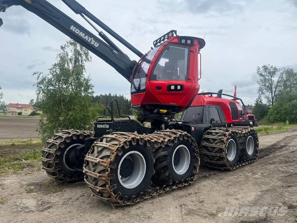 Komatsu 951 XC Harvester