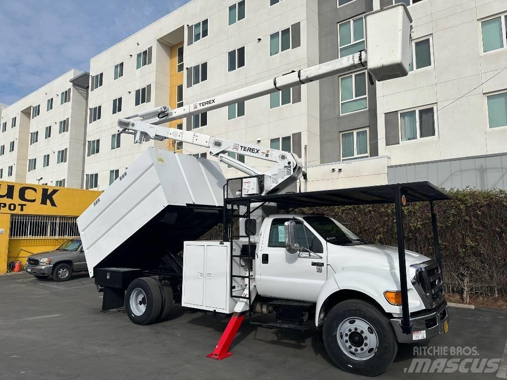 Ford F 750 SD Andere Fahrzeuge