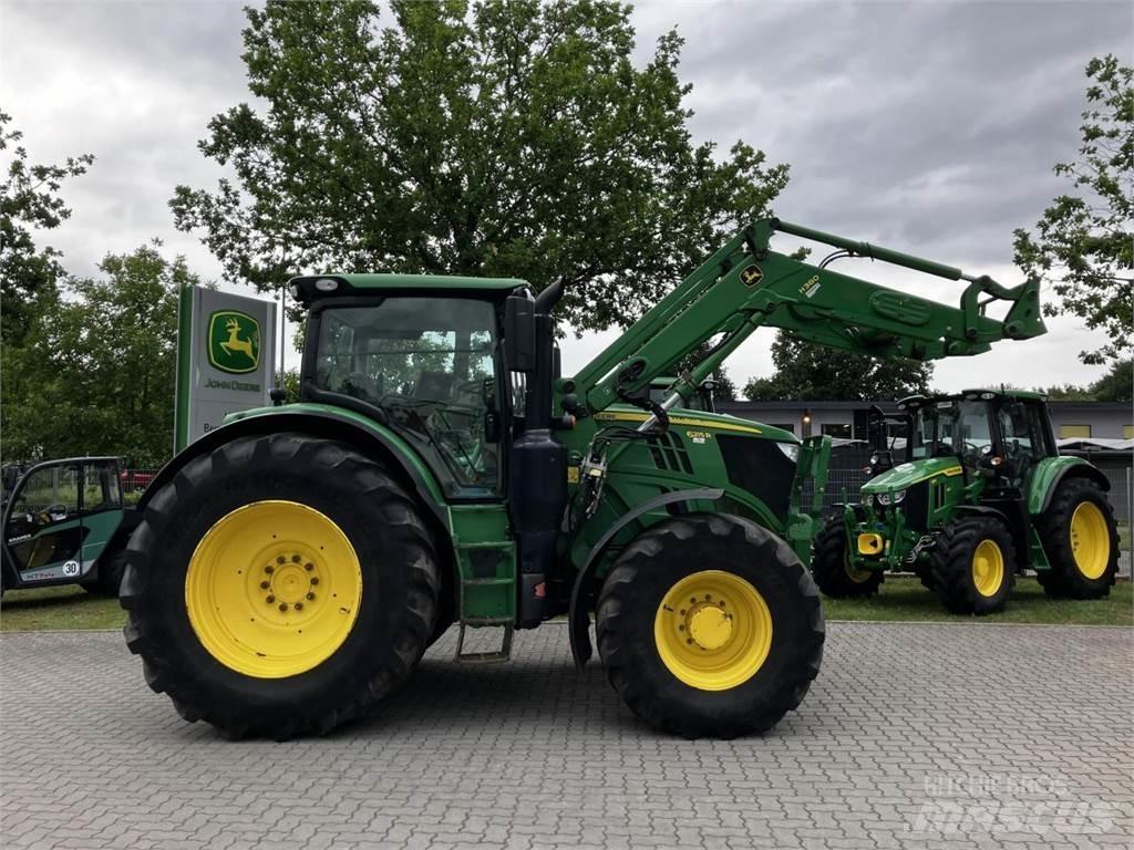John Deere 6215R Traktoren