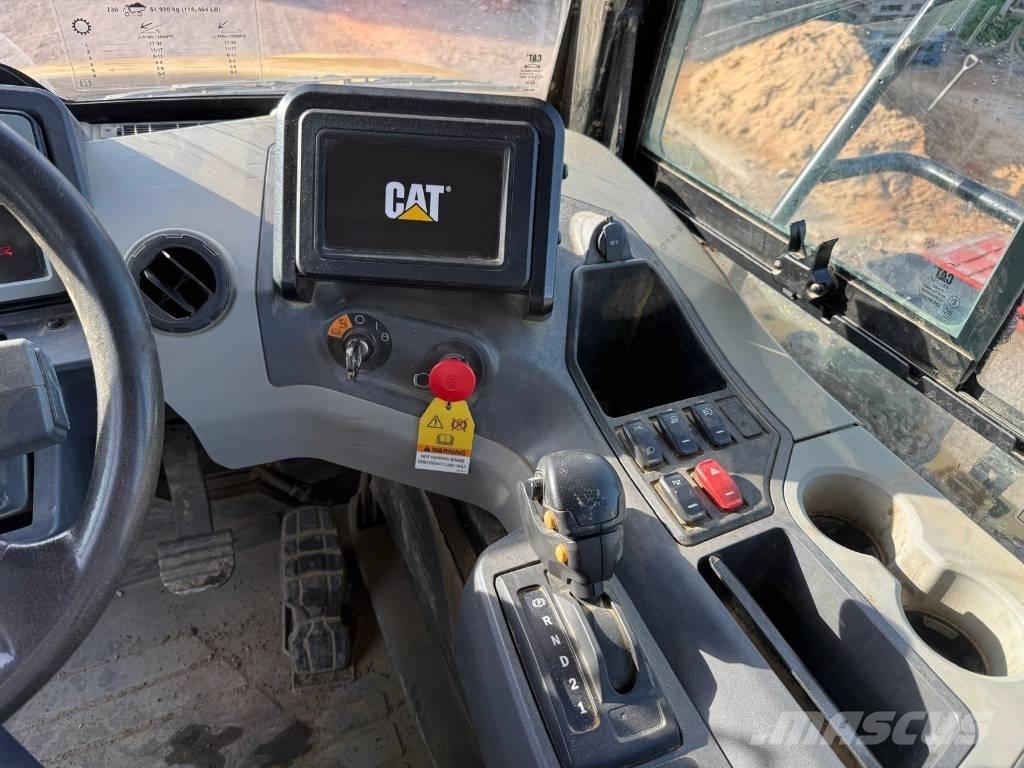 CAT 730 Dumper - Knickgelenk