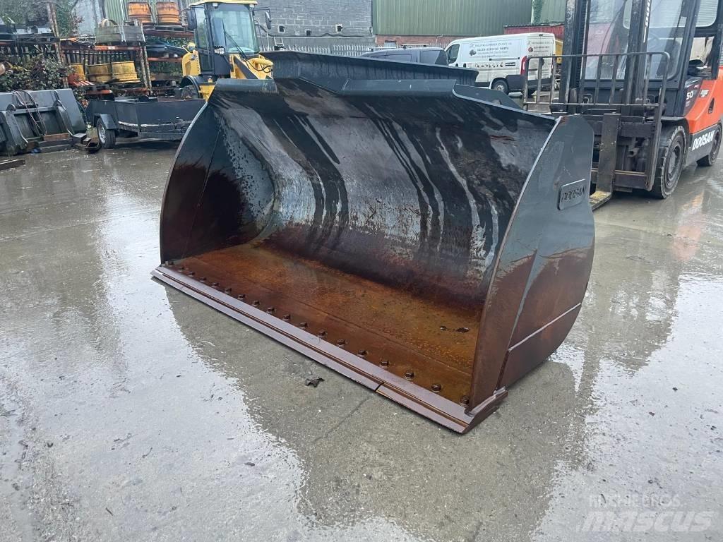 Doosan DL 280-5 Schaufeln
