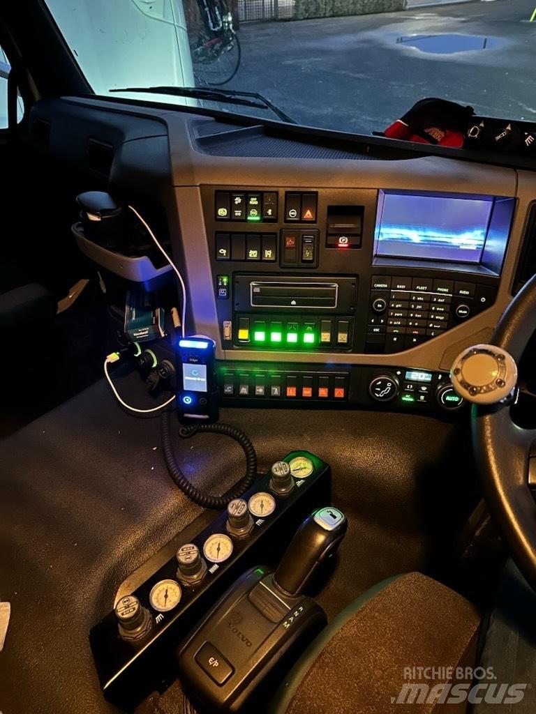 Volvo FM 500 Kehrmaschine