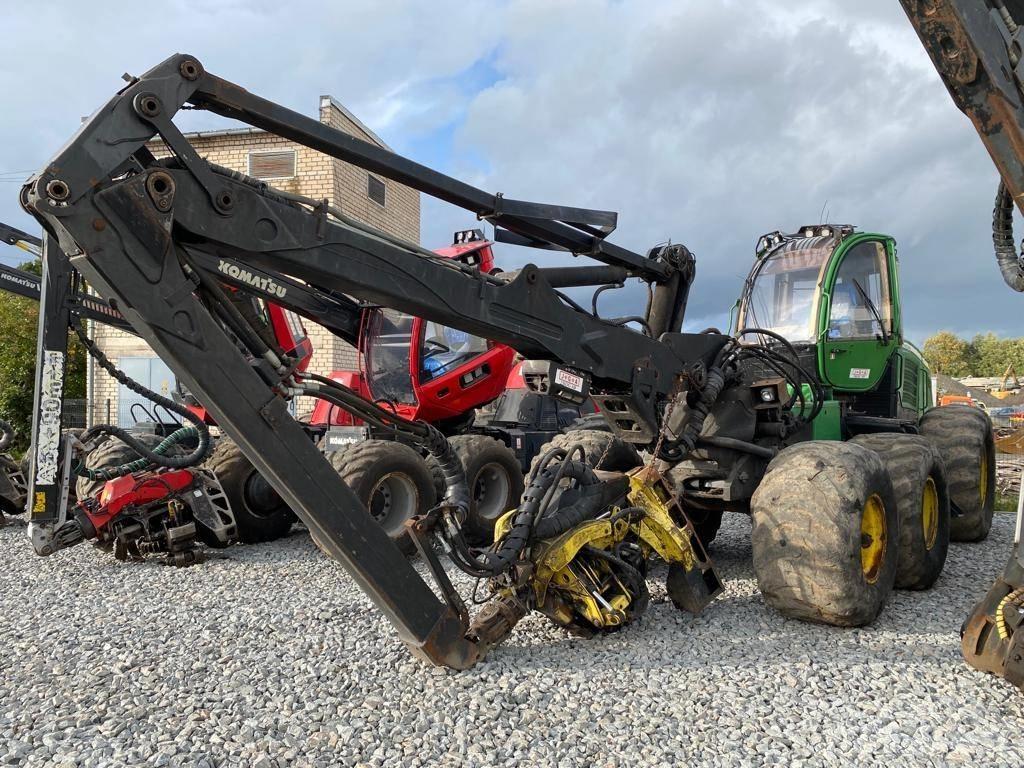John Deere 1470 E Harvester
