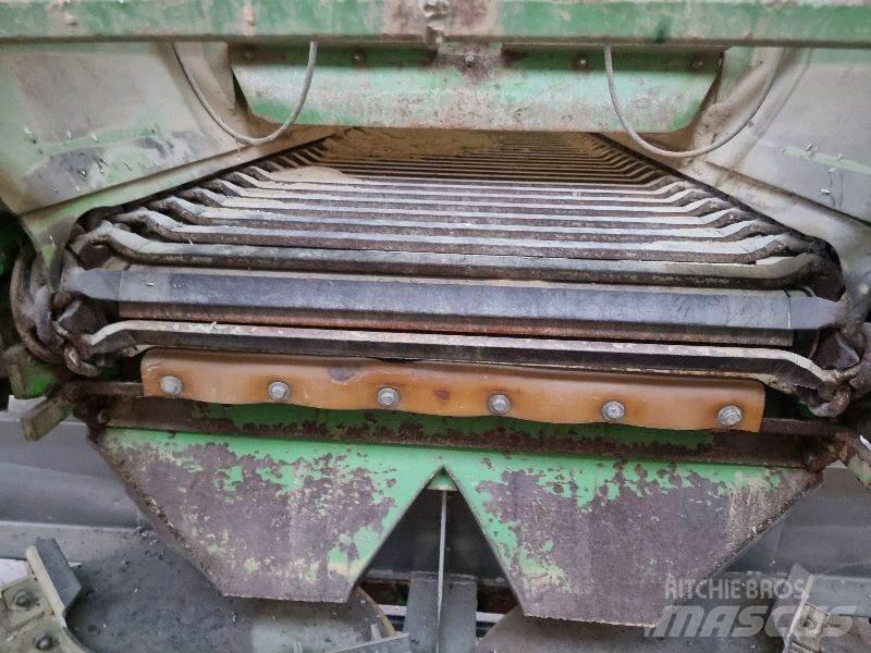  GÜSTROWER D056 Mineraldüngerstreuer