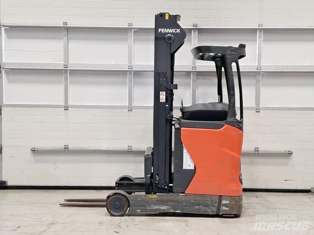 Linde R14-01 Schubmaststapler