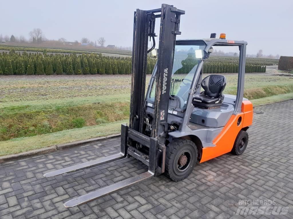 Toyota Tonero 25 Dieselstapler
