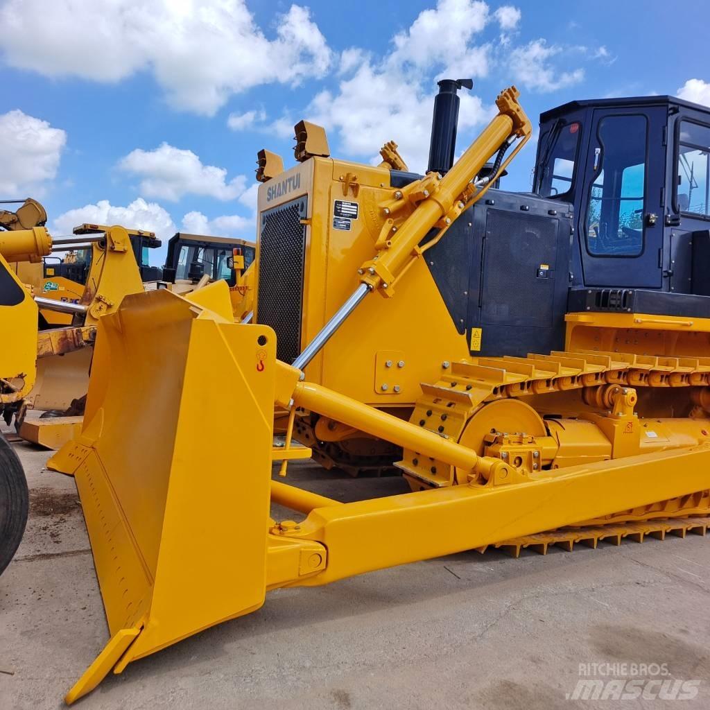 Shantui SD 32 Bulldozer