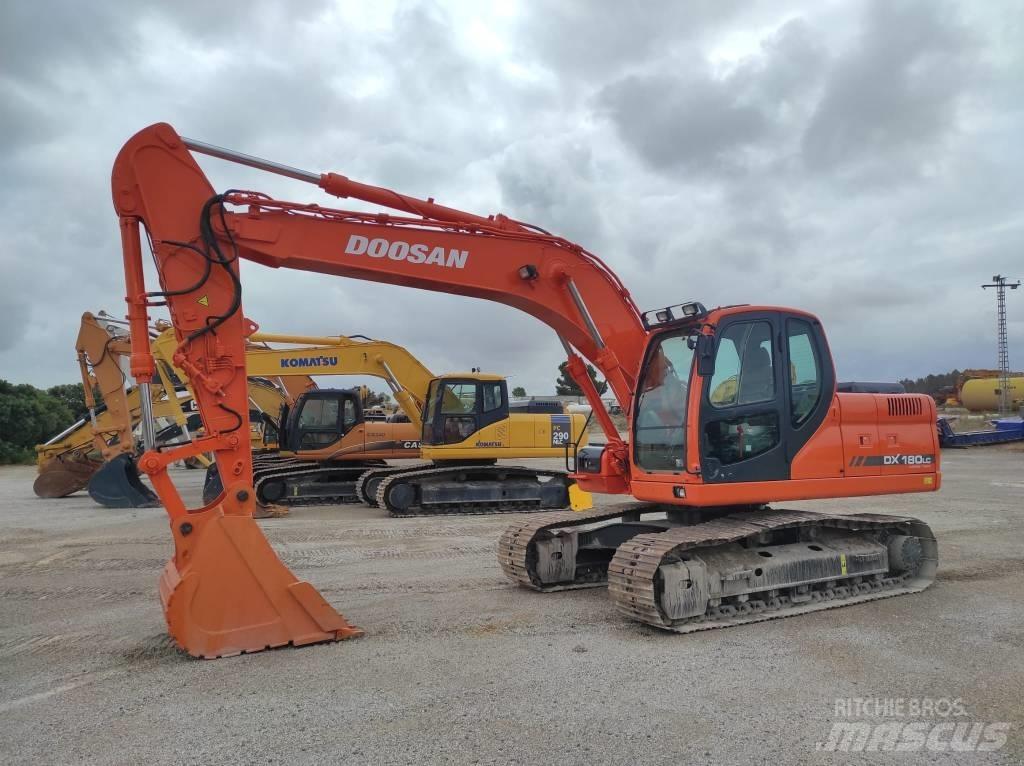 Doosan DX 180 LC Raupenbagger