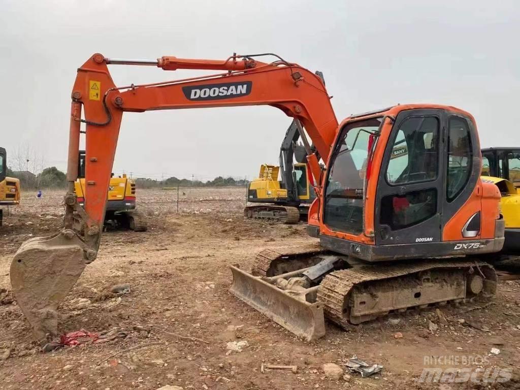 Doosan DX 75-9 C Raupenbagger