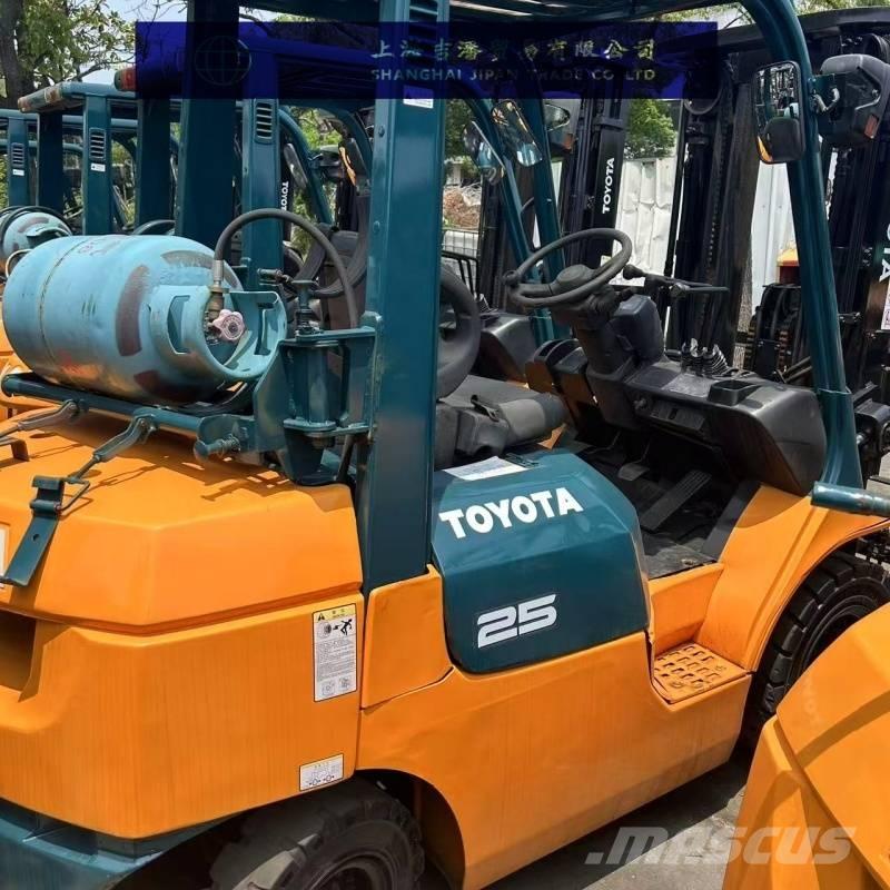 Toyota 7 FGU 25 Dieselstapler