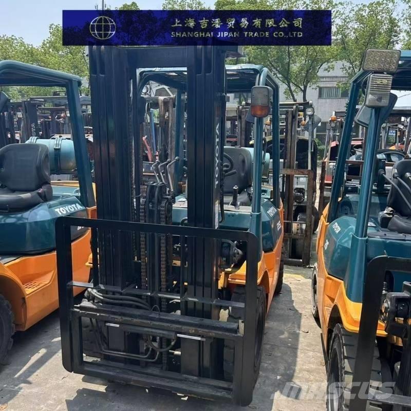 Toyota 7 FGU 25 Dieselstapler