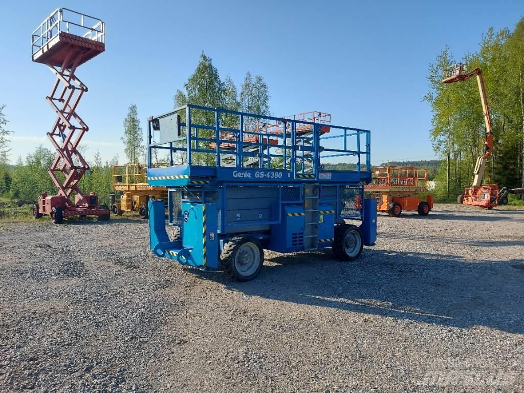 Genie GS 4390 Scheren-Arbeitsbühnen