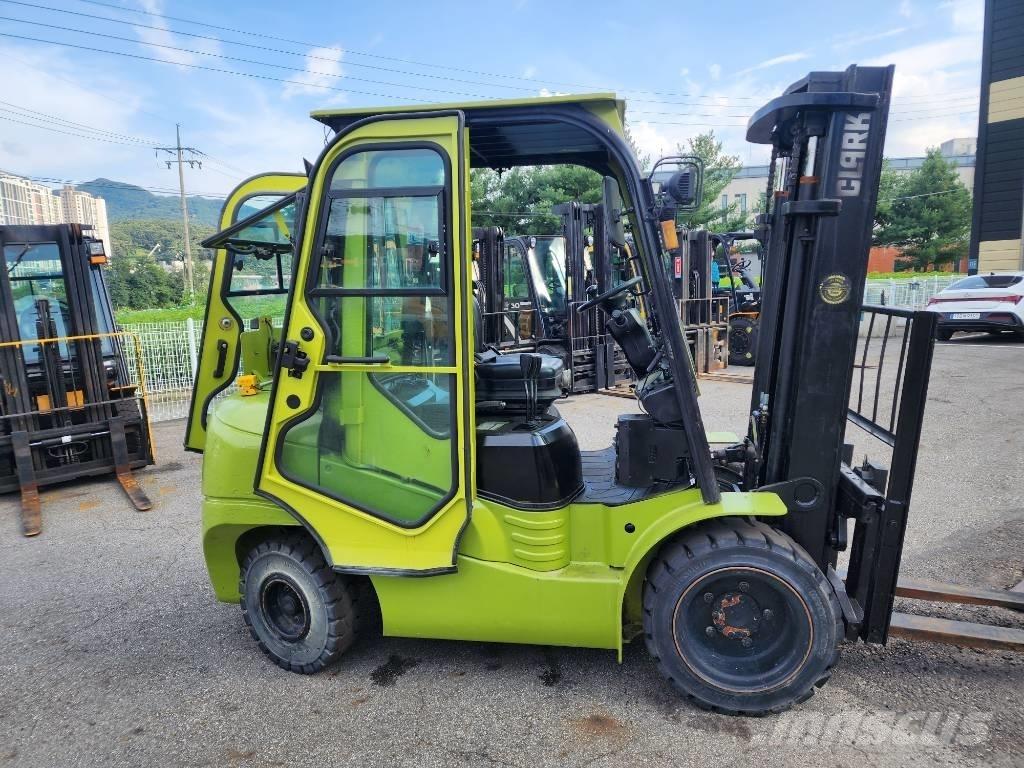 Clark gts30de Dieselstapler