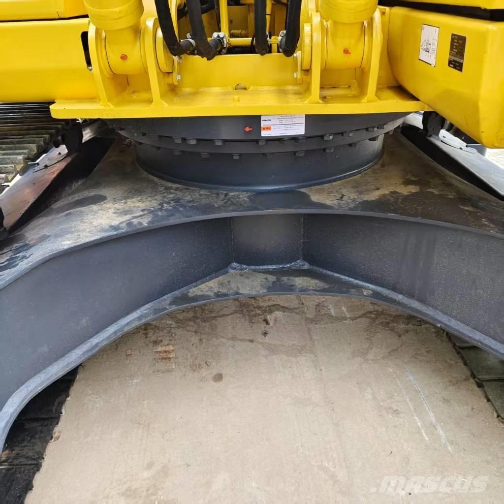 Komatsu PC 200-8 Raupenbagger