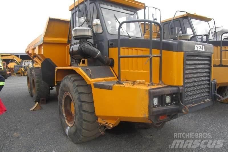 Bell B25C Dumper - Knickgelenk