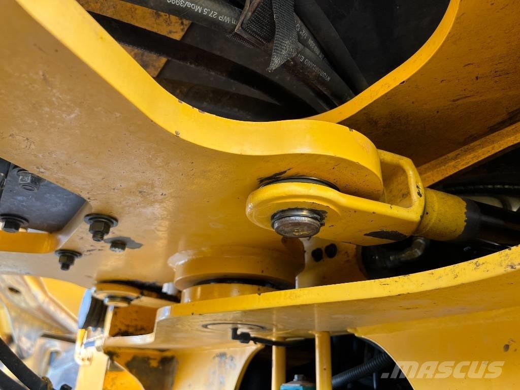 Volvo L90F Radlader