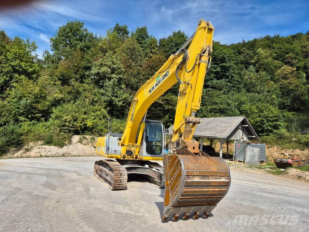 New Holland E 215 Raupenbagger