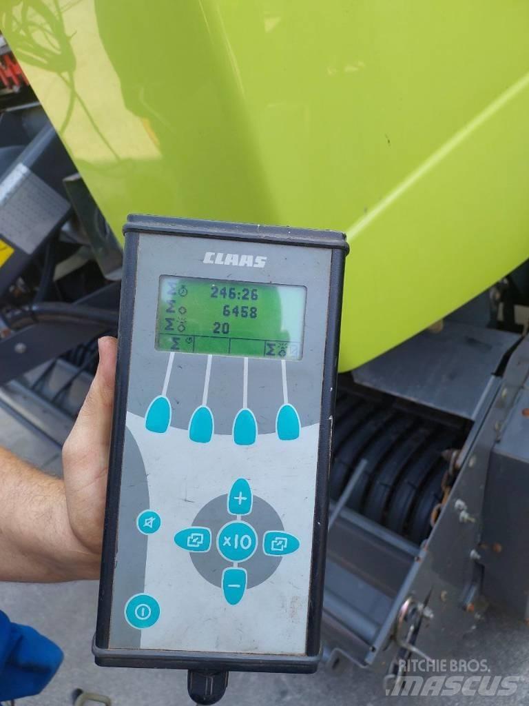 CLAAS Variant 360 Rundballenpressen